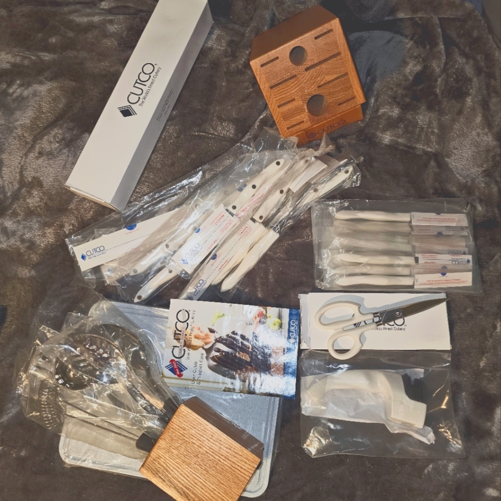 Brand new whole set of cutco kitchen utensils.